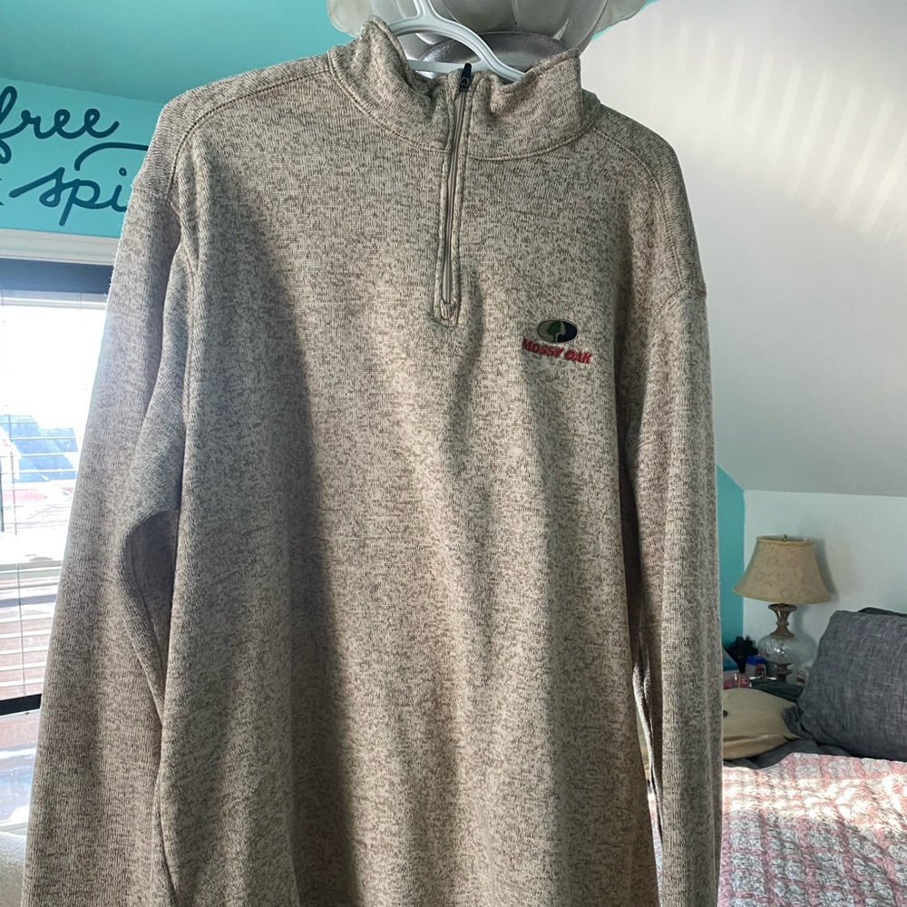 Mossy oak sweater